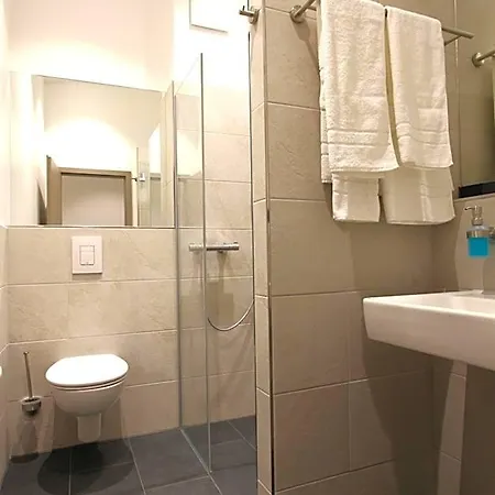 Neumann's Uebernachtung Bed & Breakfast 3*